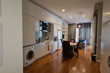 Face Platinum Suites