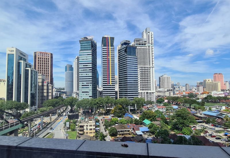 Face Platinum Suites