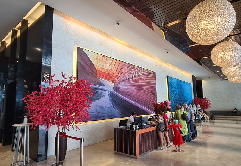 Face Platinum Suites