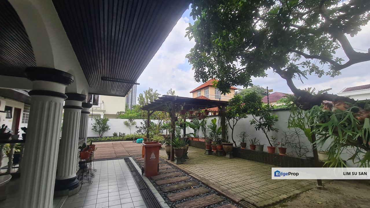 Double Storey Bungalow -Kelana Jaya SS7 for SALE!!, Selangor, Petaling Jaya