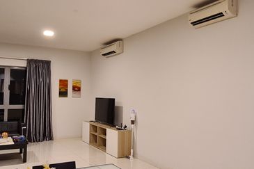 Six Ceylon (6 Ceylon)