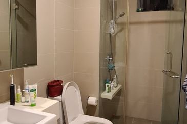 Six Ceylon (6 Ceylon)