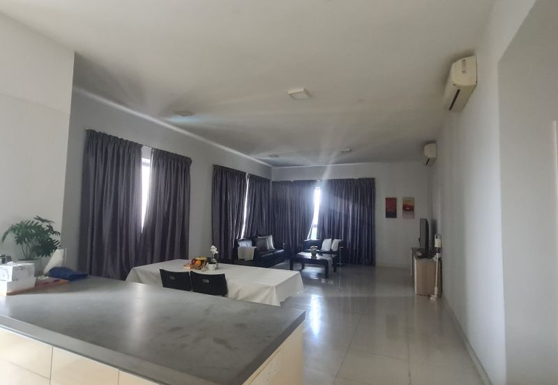 Six Ceylon (6 Ceylon)