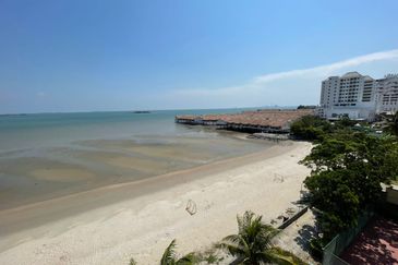 Glory Beach Resort Apartment