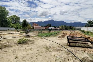 Jalan Pasir Puteh, Station 18