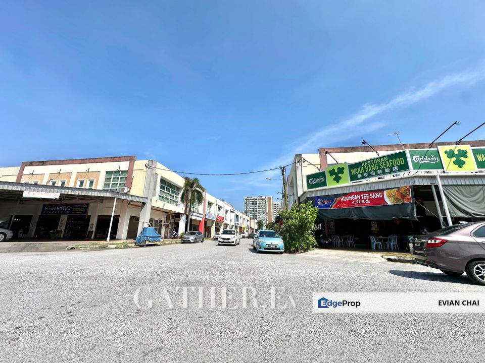 Freehold Botani Ipoh Double Storey Shop,Matured Area,First Floor Wth ROI, Perak, Ipoh