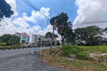 Jalan Sultan Nazrin Shah