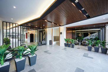 THE COVE HILLSIDE RESIDENCE