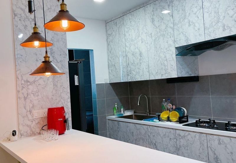 THE COVE HILLSIDE RESIDENCE