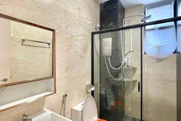 THE COVE HILLSIDE RESIDENCE