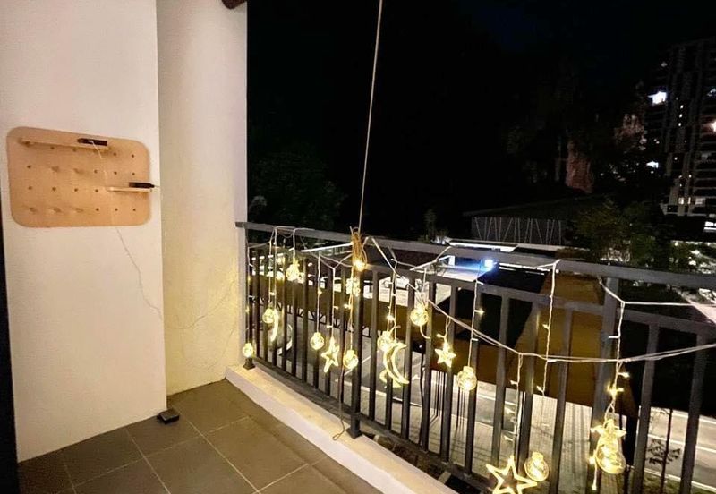 THE COVE HILLSIDE RESIDENCE