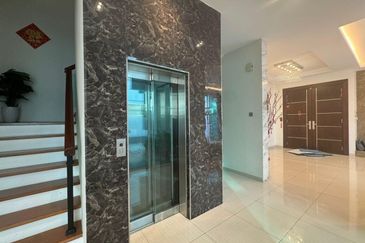 Beverley Thompson Residence