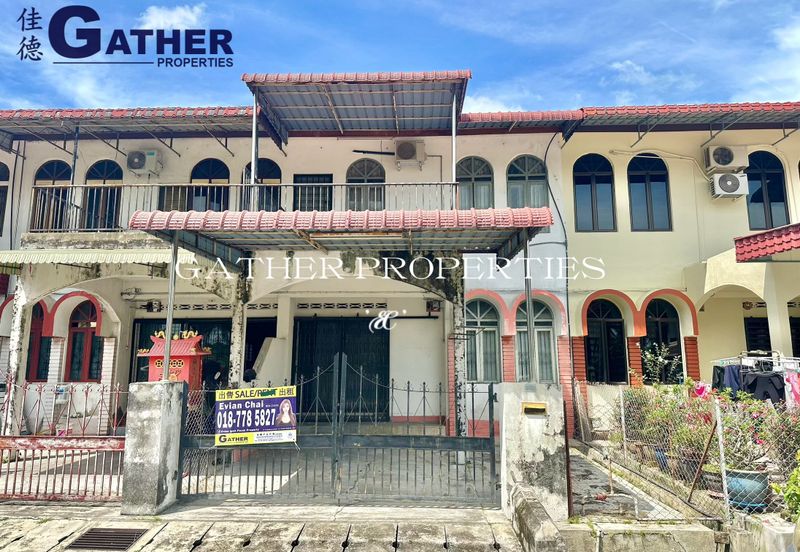 Walking Distance To AEON Station 18,Facing Field Double Storey House Wth Facing Field,FOR SALE 