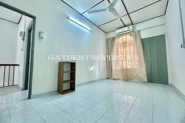 Walking Distance To AEON Station 18,Facing Field Double Storey House Wth Facing Field,FOR SALE 