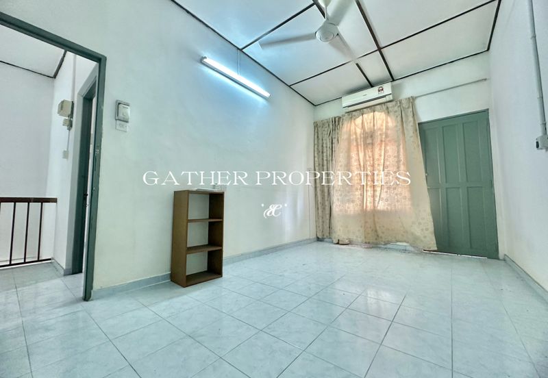 Walking Distance To AEON Station 18,Facing Field Double Storey House Wth Facing Field,FOR SALE 
