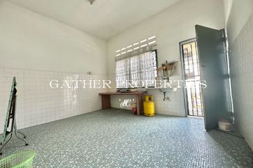 Walking Distance To AEON Station 18,Facing Field Double Storey House Wth Facing Field,FOR SALE 