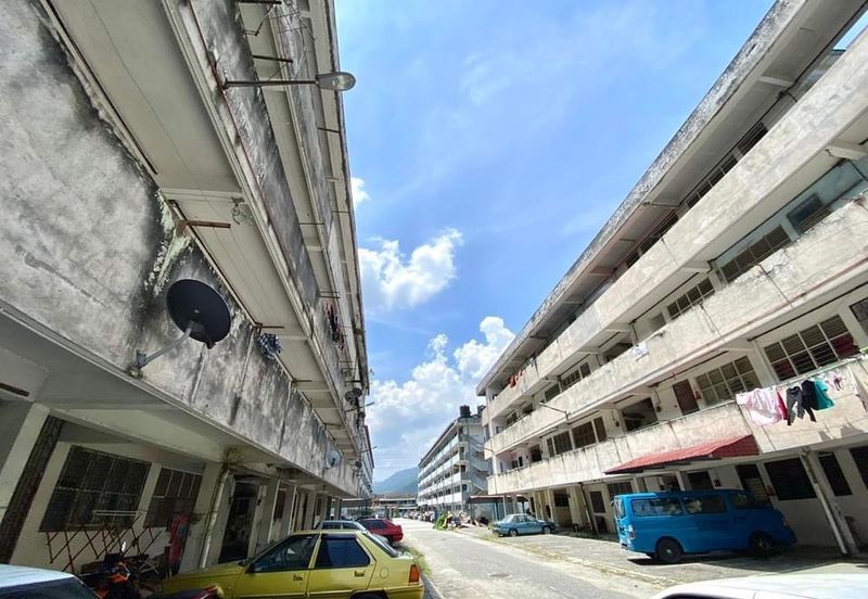 Best Discount,Silibin,Jelapang Flat For Sale,Ground Floor,Walking Distance To Billion Mart  