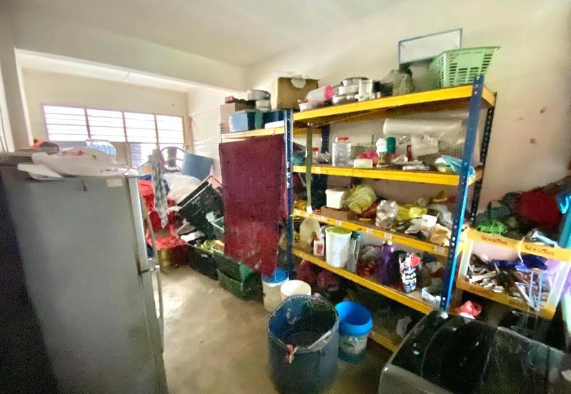 Best Discount,Silibin,Jelapang Flat For Sale,Ground Floor,Walking Distance To Billion Mart  