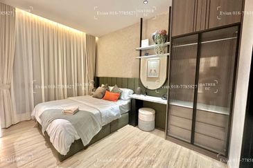 JALAN SULTAN AZLAN SHAH (TIGER LANE)