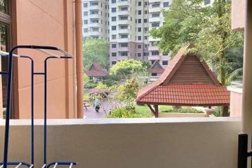 MERU VALLEY RESORT (GOLF VISTA APARTMENT