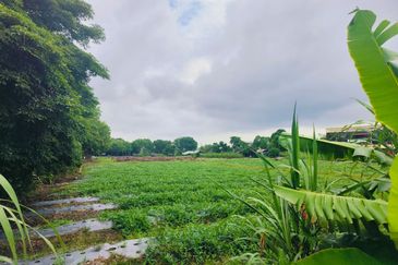 [PUSAT BANDAR] Berhampiran Melaka Sentral untuk Dijual