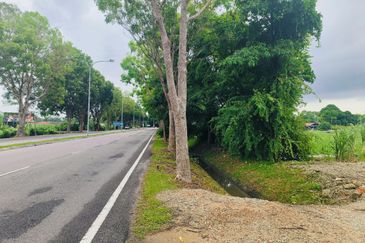 [PUSAT BANDAR] Berhampiran Melaka Sentral untuk Dijual