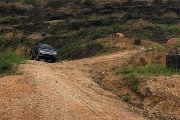 [DEPAN JALAN] Tanah 4.425 ekar di Alor Gajah, Melaka