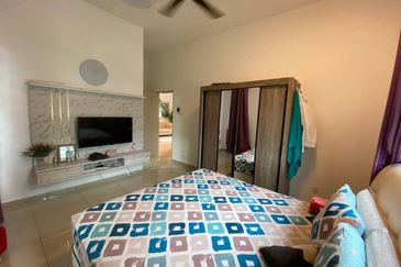 TAMAN MERLIMAU EMAS SEKSYEN 2