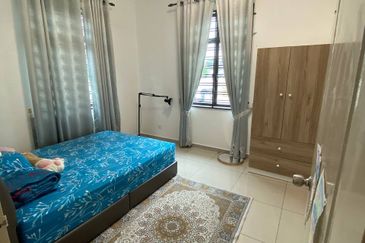 TAMAN MERLIMAU EMAS SEKSYEN 2