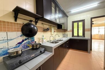 Perdana Exclusive Condominium