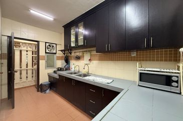 Perdana Exclusive Condominium