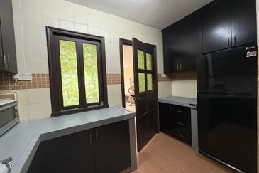 Perdana Exclusive Condominium