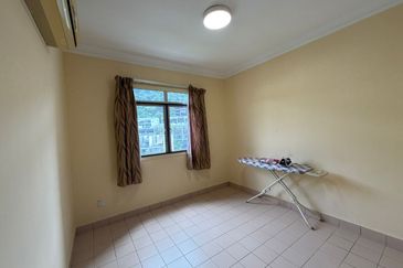 Perdana Exclusive Condominium