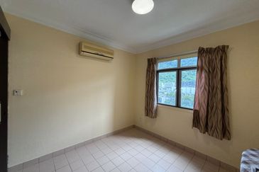 Perdana Exclusive Condominium