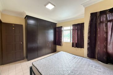 Perdana Exclusive Condominium