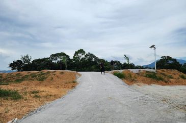 [VIEW 4 GUNUNG] TANAH 9.38 EKAR DI PUNCAK BUKIT ASAHAN, MELAKA‼️