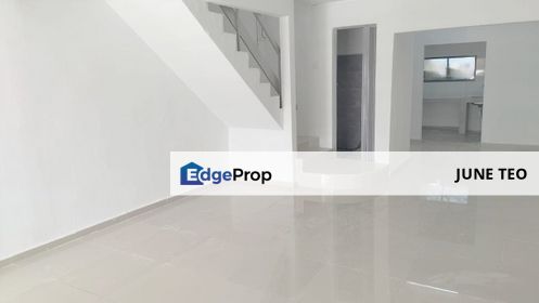 Renovated Good Condition 2sty Low Cost Terrace @ Desa Cemerlang for Sale, Johor, Ulu Tiram