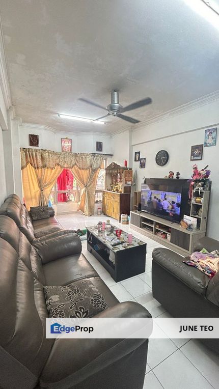 Low Floor Strategic Location 3room Apt @ Dwi Mahkota for Sale, Johor, Johor Bahru