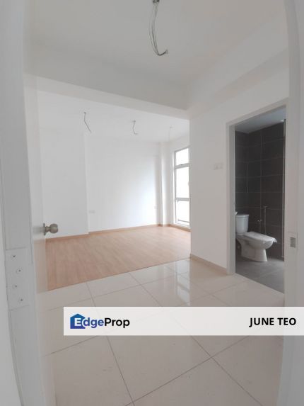 High Floor City View Low Density Brand New 3room Apt @ Midas Seri Alam for Sale, Johor, Pasir Gudang