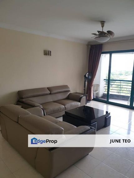 Strategic Location High Floor Golf View Spacious Furnished Good Condition 3room Condo @ Straits View for Rent, Johor, Permas Jaya/Senibong