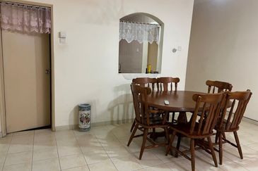 Prima Regency (Dorchester Court)