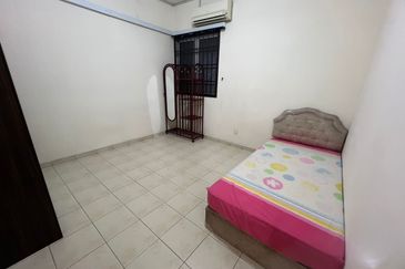 Prima Regency (Dorchester Court)