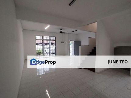 Unfurnished in Basic Condition Strategic Location 2sty Terrace @ Bukit Indah for Rent, Johor, Johor Bahru