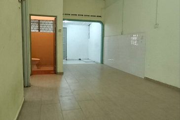 Taman Plentong Utama