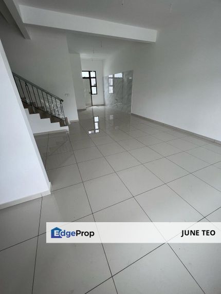 Strategic Location Unblock View Partial Furnished 2sty Terrace @ Desa Tebrau for Rent, Johor, Johor Bahru
