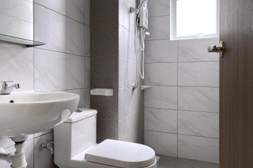 SKS Habitat Apartment, Larkin