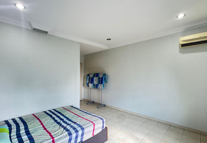 Prima Regency (Abbey Court)