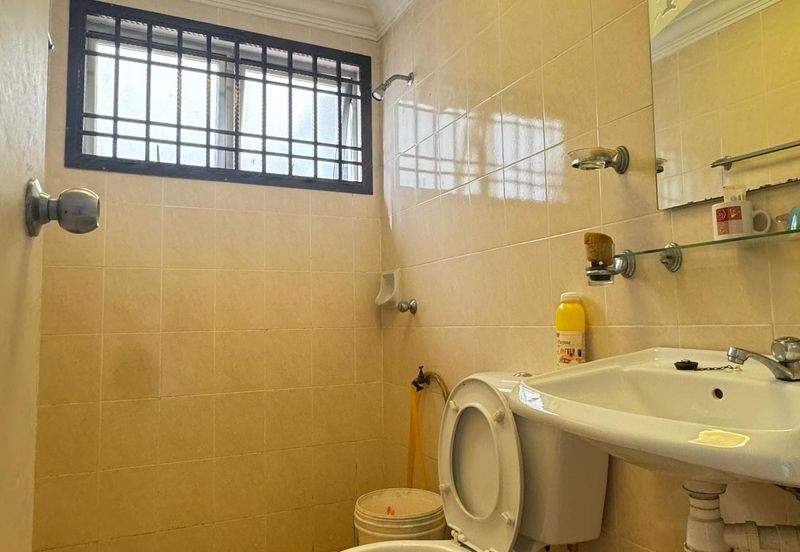 Prima Regency (Abbey Court)