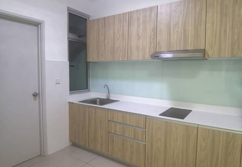 Meridin Bayvue Apartment