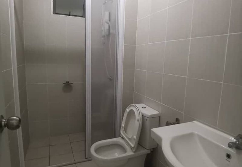 Meridin Bayvue Apartment